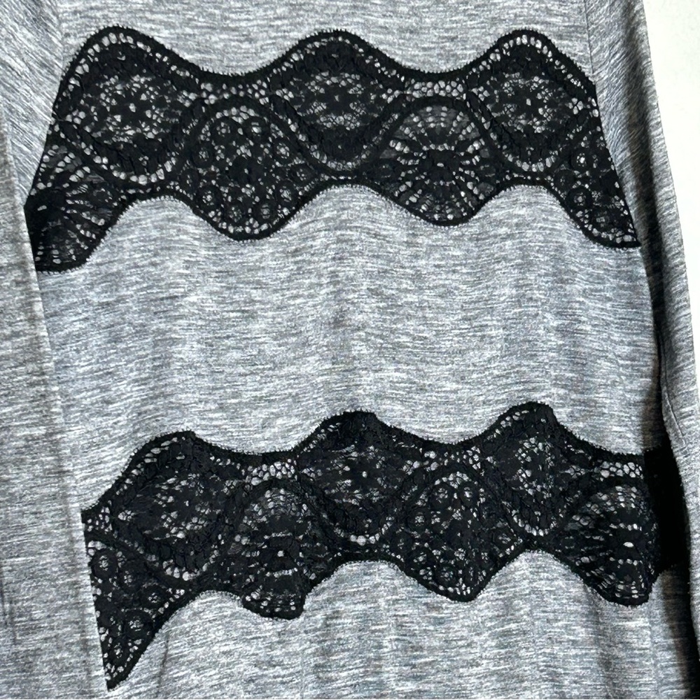 Ann Taylor Loft Medium Petite Gray With Black Embroidered Long Sleeve Blouse - Picture 2 of 7